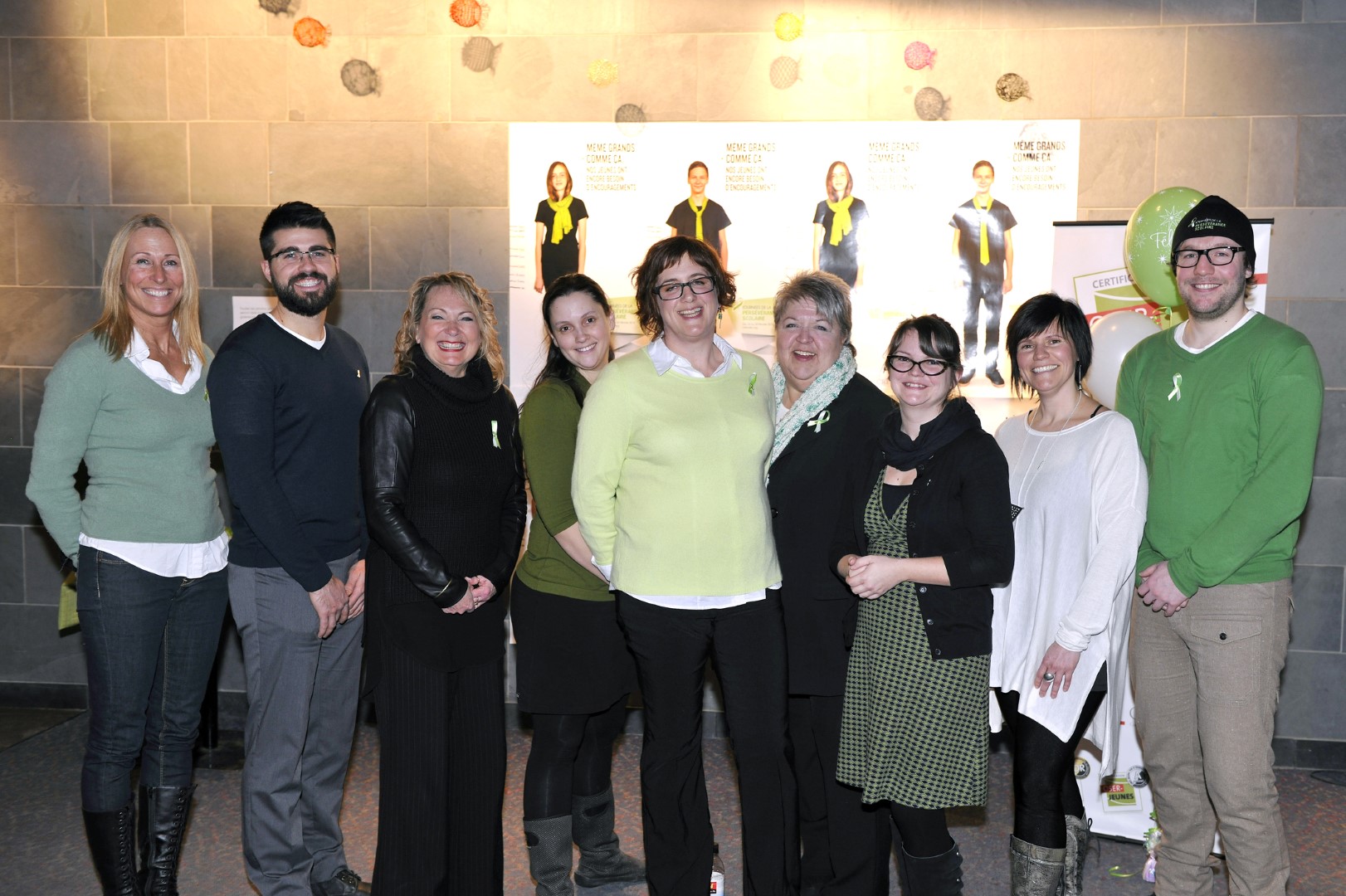 Nancy Gauthier (bénévole), Étienne Baillargeon (administrateur CREVALE), Josée Mailhot (présidente), Julie Beauséjour (consultante), Ann-Marie Picard (directrice), Germaine Rioux (secrétaire administrative), Julie Blanchette (agente de développement), Caroline Camiré (agente de communication), Olivier Framery (bénévole)