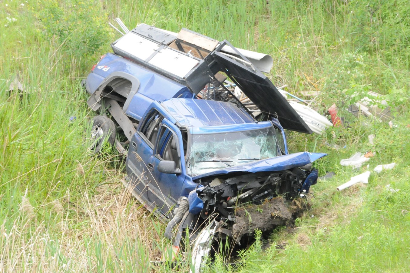 Un camion quitte la 158: deux blessés