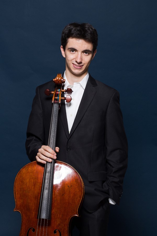 Le violoncelliste Stéphane Tétreault en spectacle à la Maison et jardins Antoine-Lacombe