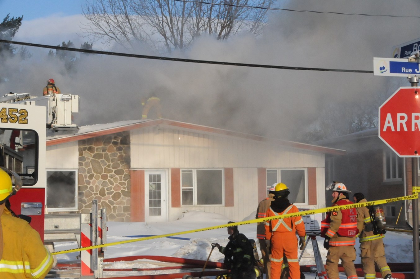 Résidence endommagée par le feu à Notre-Dame-des-Prairies