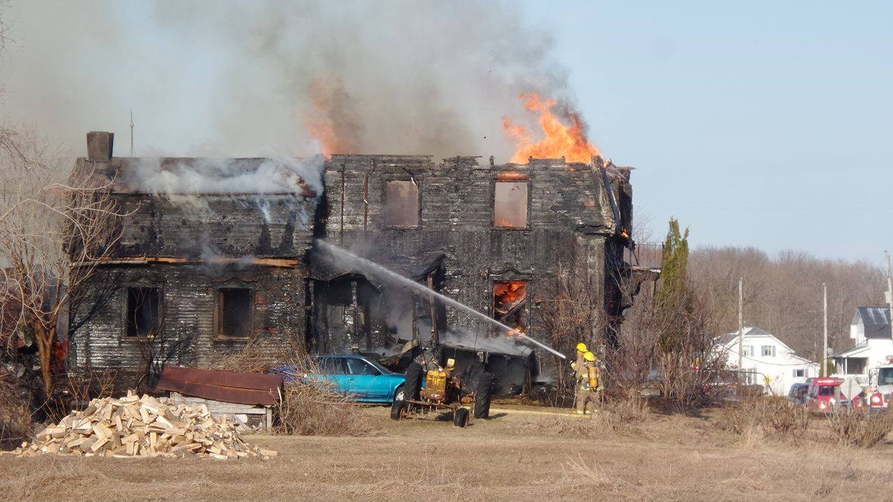 Une résidence de Saint-Thomas détruite par un incendie