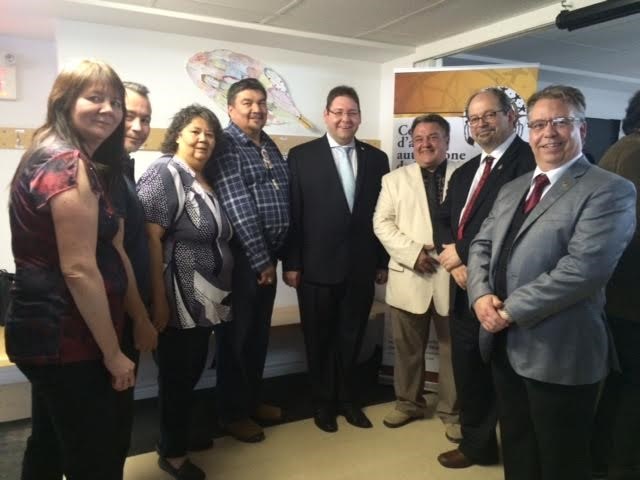 Le ministre Geoffrey Kelley participe à l'inauguration des nouveaux locaux du Centre d'amitié autochtone de Lanaudière