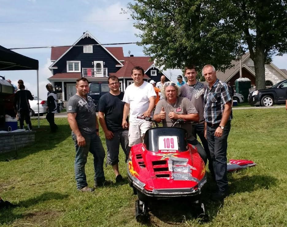 Les coureurs Chany Paquin, Patrice Maltais, Paul Pratte, Denis Poirier, Patrick Pratte et André Fortier. La plupart seront de la partie pour le Championnat nord-américain de la motoneige sur l’eau de Lavaltrie.
