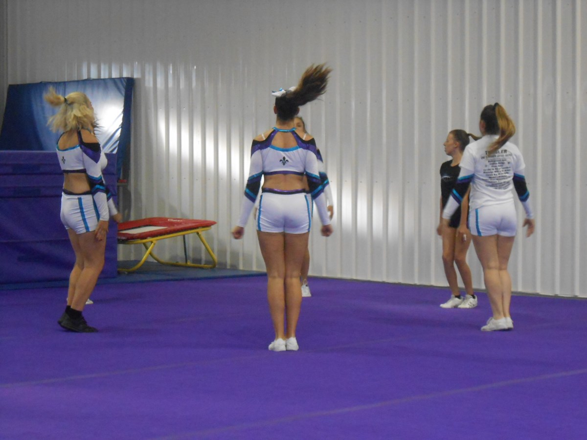 Éclipse Cheerleading en action