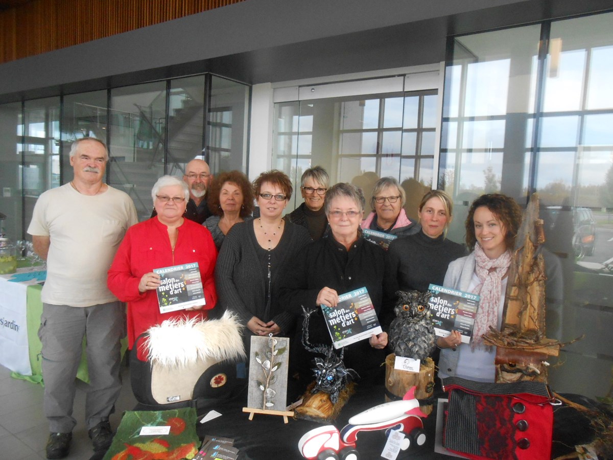 Les artisans-créateurs qui ont participé à la collection "Matières premières, textures, couleurs et imagination".