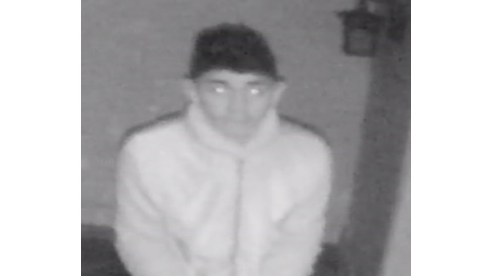 Demande l’aide du public – Suspect à identifier pour une introduction par effraction à Saint-Alexis de Montcalm