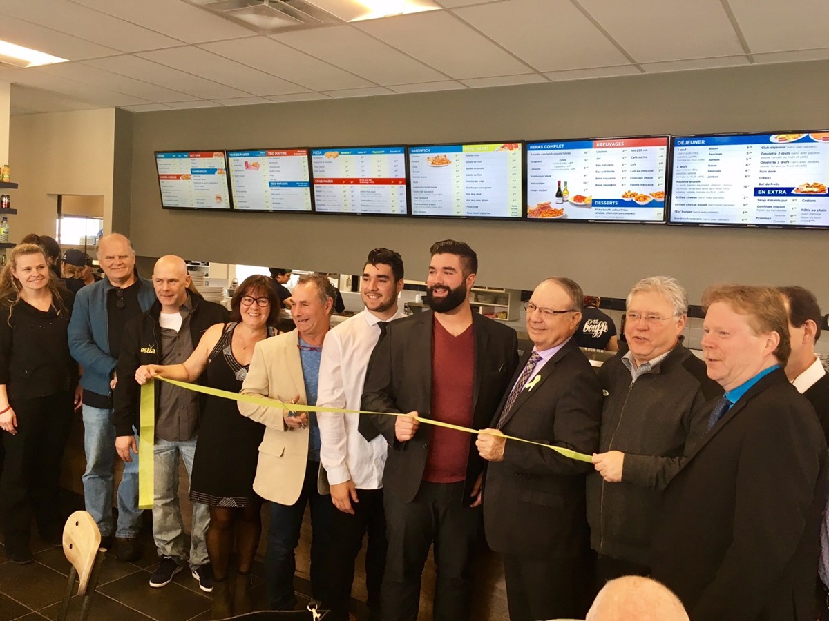 Pour ses 35 ans, la famille Lejeune Lafond investit et déménage le restaurant La p’tite bouffe dans un édifice neuf