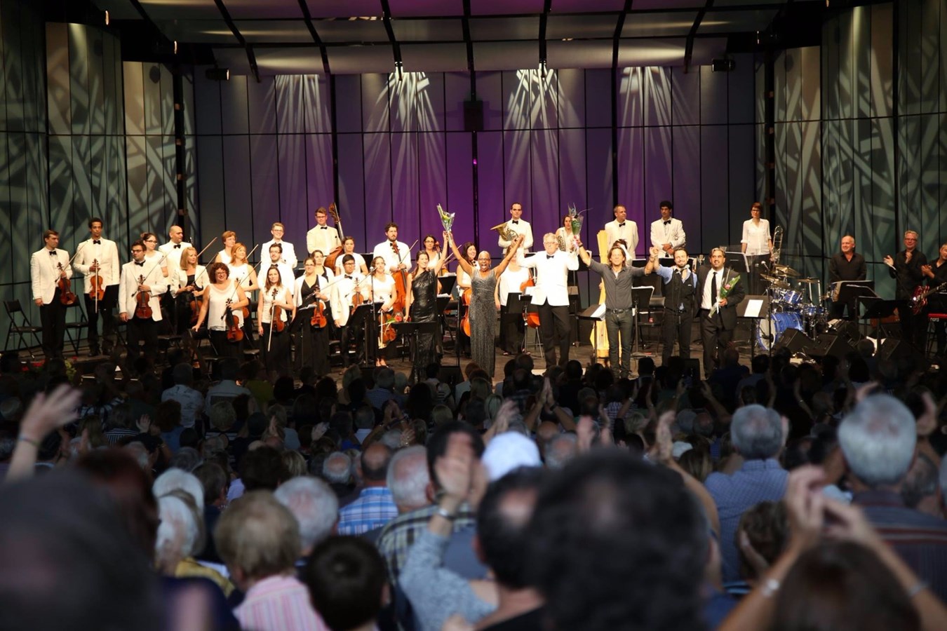 Sinfonia estivale et virage symphonique
