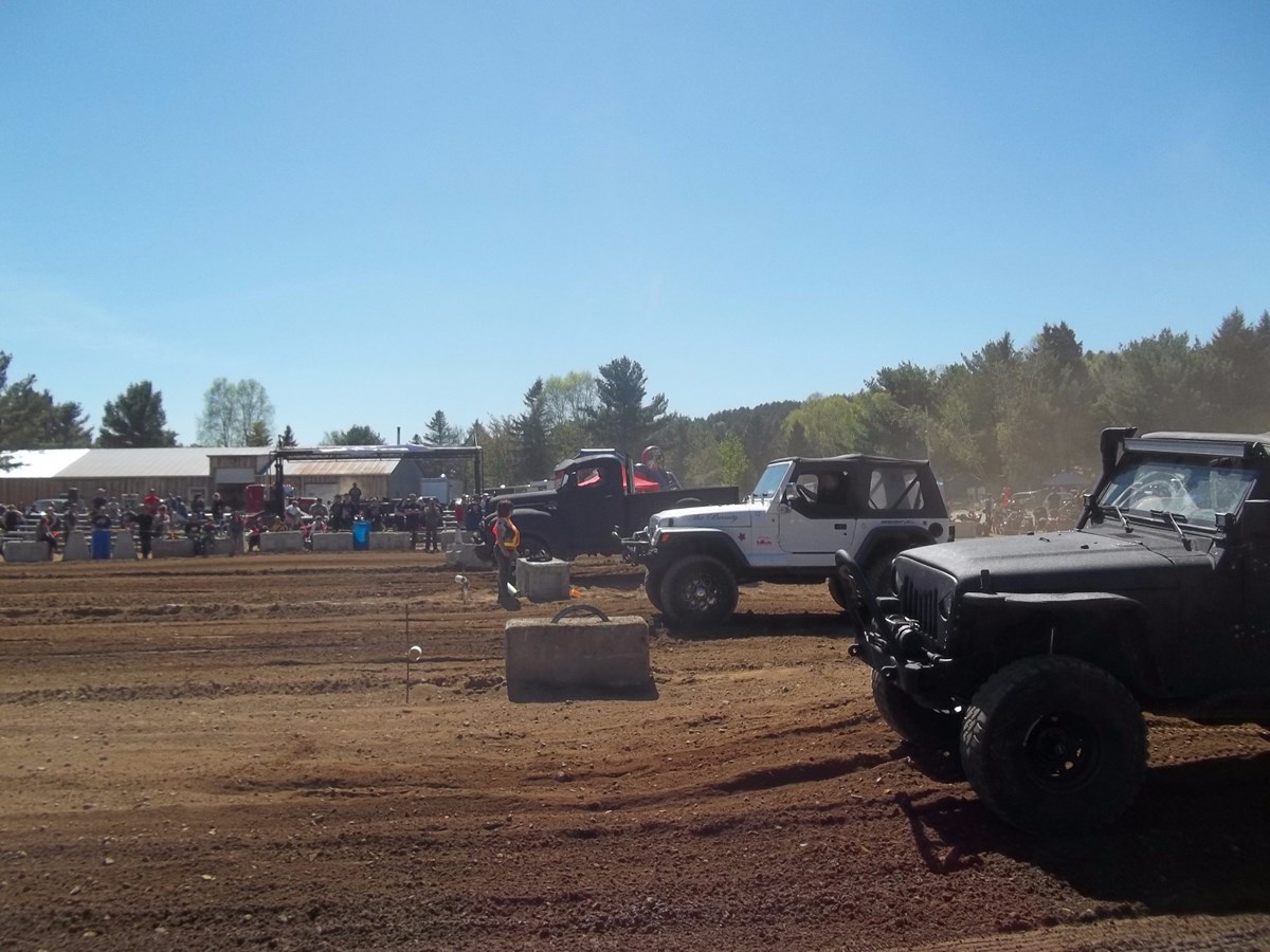 4e édition du Sand Drag de Ste-Béatrix: Quand vitesse et sécurité sont jumelées pour un événement