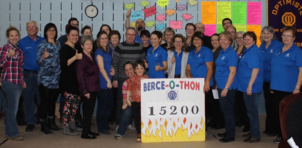 Le Club optimiste de Sainte-Béatrix remet 15 200 $ à la Fondation pour la Santé grâce à la 16e édition de son Berce-O-Thon!