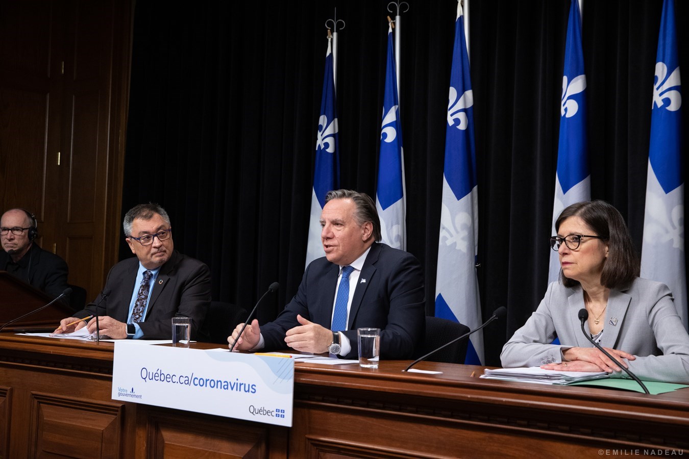 « En avril, on ne lâche pas d'un fil » —François Legault