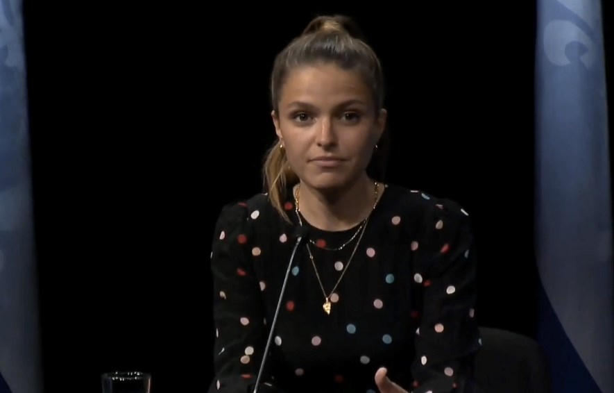 COVID-19: Sarah-Jeanne Labrosse et Pier-Luc Funk s'adressent aux jeunes