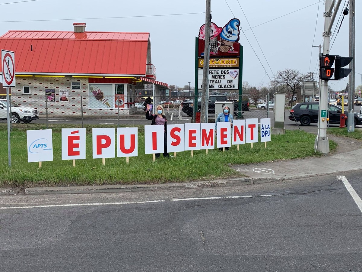 Manifestation des employés de l’APTS de Lanaudière