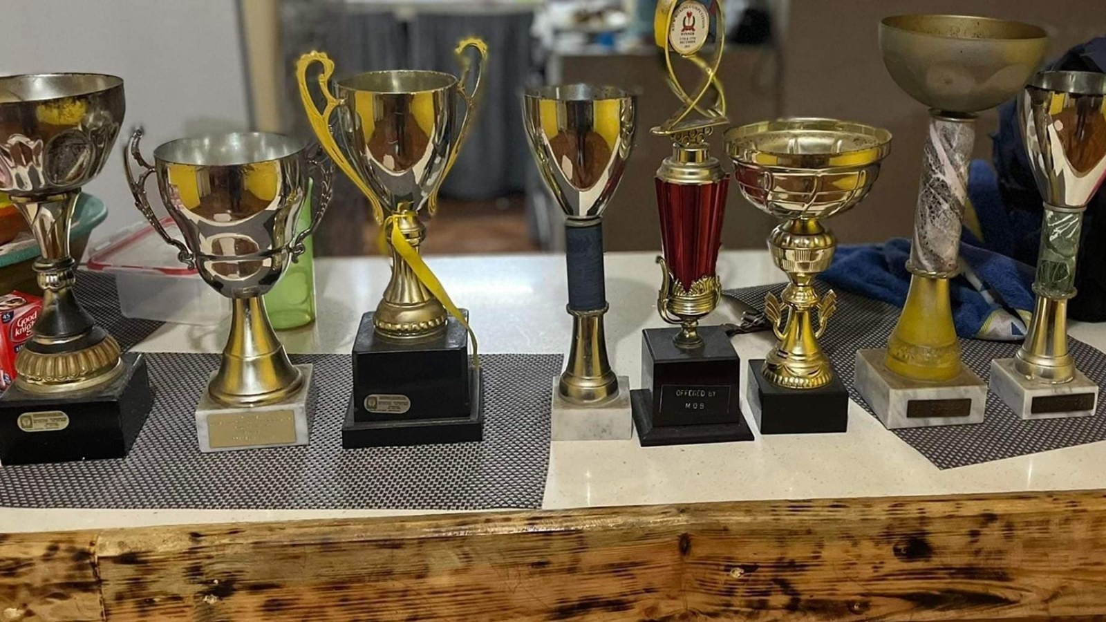 Un Champion Junior de kick-boxing partage son talent à Lavaltrie