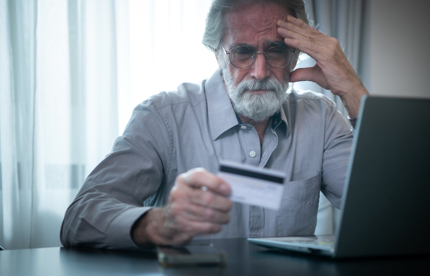 Seize individus arrêtés pour la fraude « faux représentants »