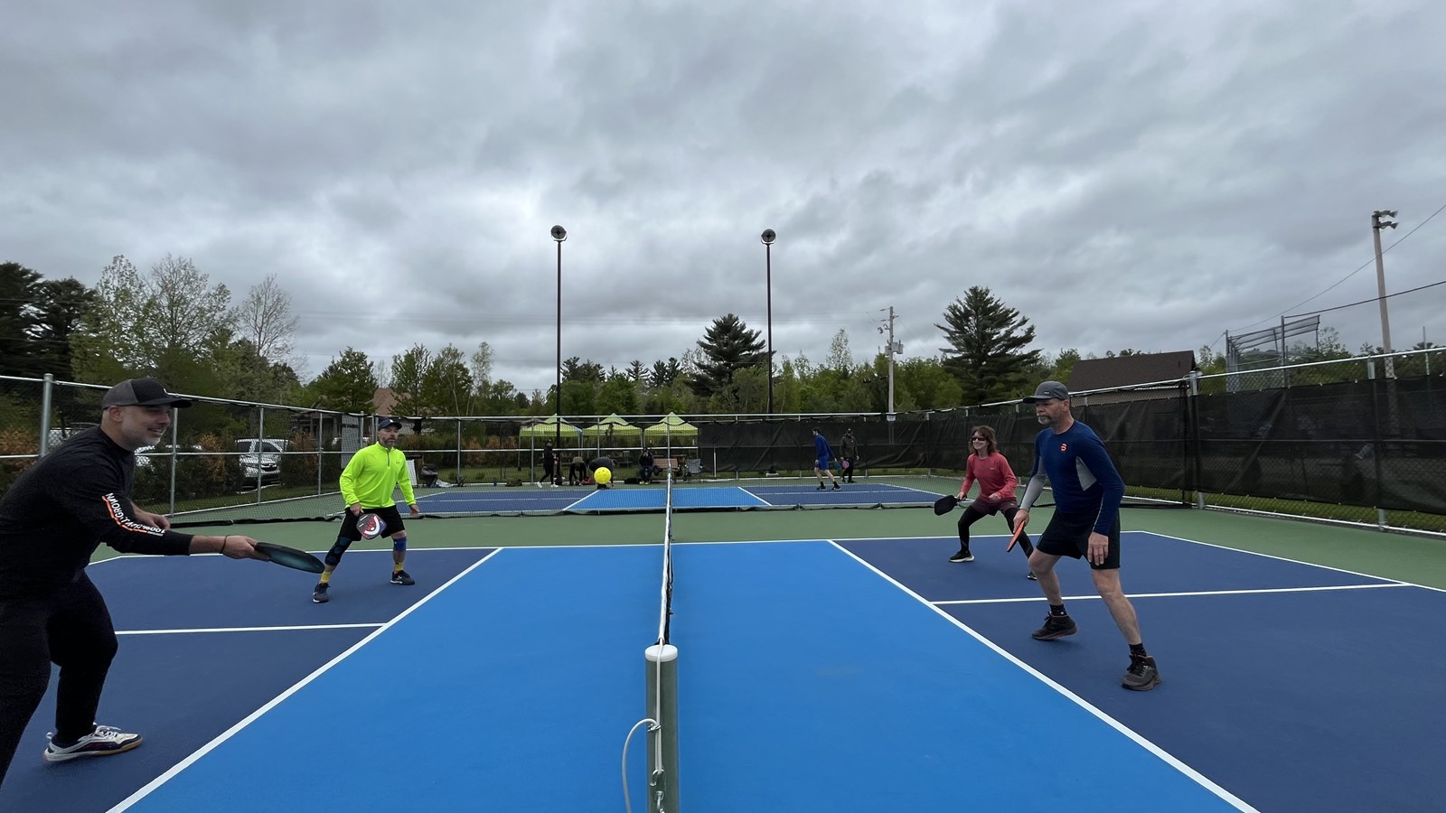 Rawdon inaugure ses deux premiers terrains de pickleball