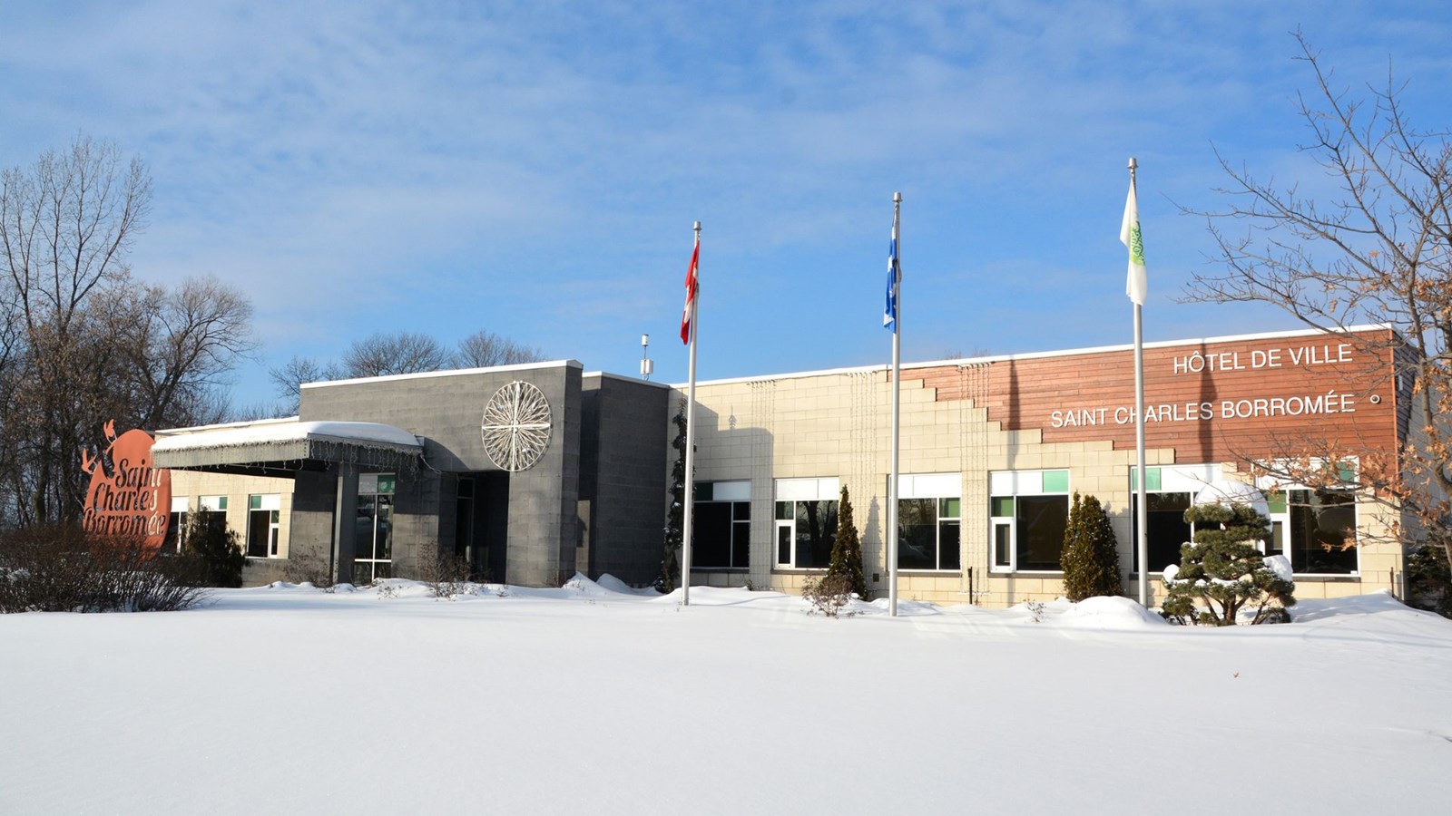 Avec un fonctionnement de 30 M$, le nouveau conseil confirme son engagement envers la sécurité, la qualité des services offerts à la population et l’évolution de l’appareil municipal.