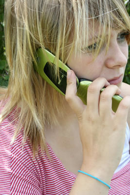 Quand le cellulaire vous garde une place