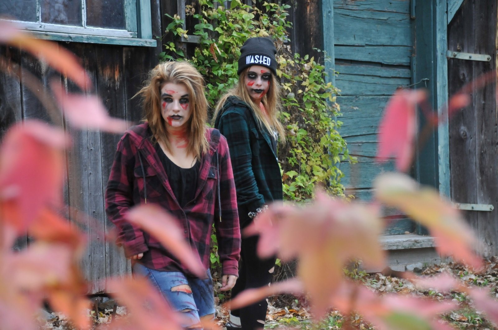 Le maquillage est à l'honneur au Village Québécois d'Antan au cours de l'Halloween.