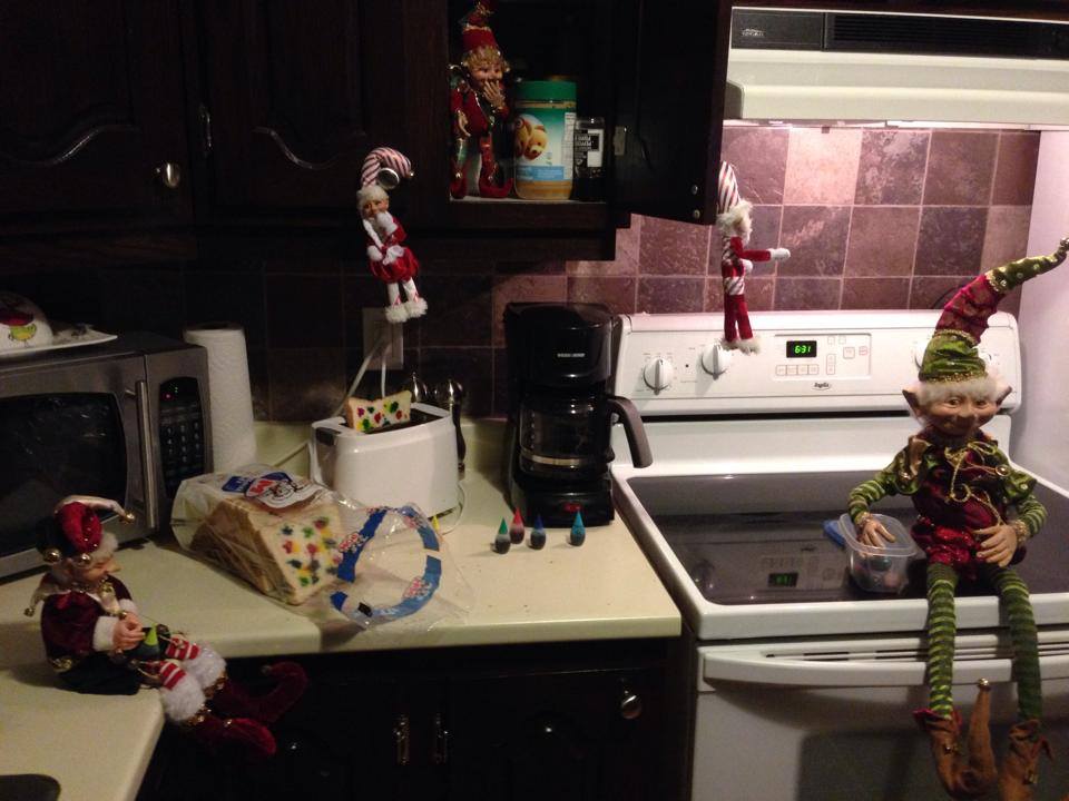 Les vilains lutins sont là pour Noël 2014