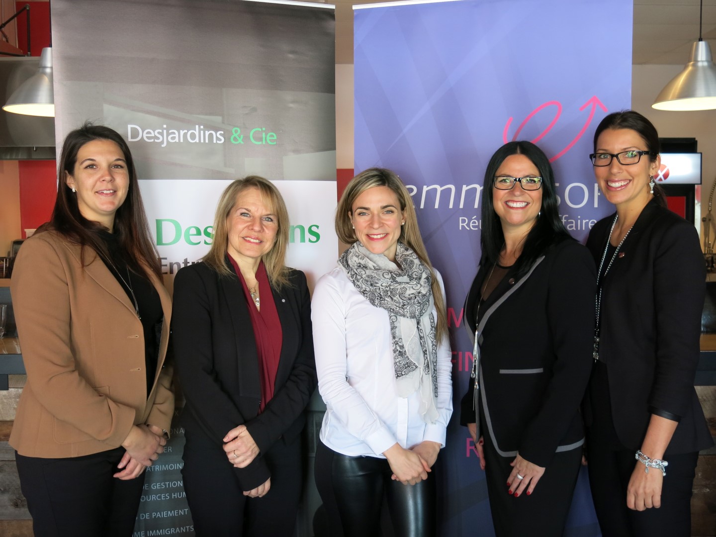 Marie-Hélène Bédard (Directrice générale Femmessor Centre-du-Québec), Sylvie Marchand (Directrice générale Desjardins Entreprises), Séléna Prévost (94,7 Rouge FM), Marie-Pier Matteau (Directrice générale Femmessor-Mauricie), Véronique Dargis (conseillère aux entreprises Femmessor-Mauricie.