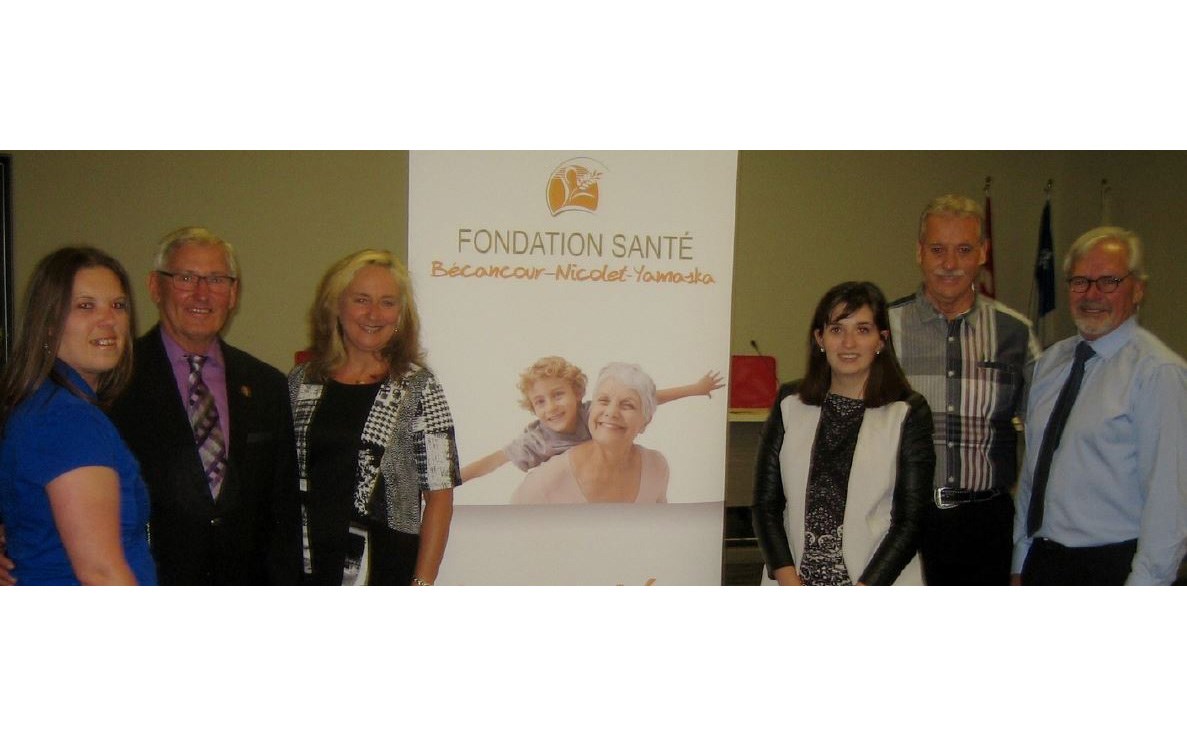 Mme Catherine Spénard, adjointe administrative, M. Normand Gagnon, président et maire de Fortierville, Mme Danielle Gamelin, secrétaire-trésorière et directrice générale, Me Catherine Grenier, administrative et notaire chez Comeau & Trépanier, M. Renald Deshaies, administrateur et président du Club Fadoq de Saint-Célestin et M. Pierre Fréchette, administrateur et expert-comptable.