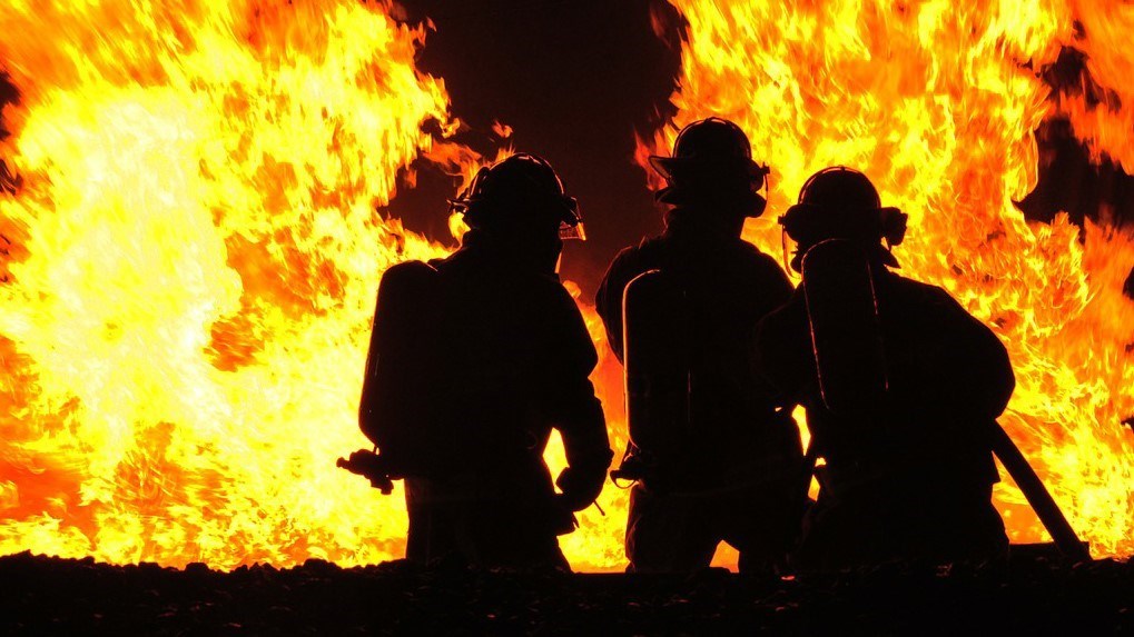 Nicolet: L'incendie d’une résidence force la fermeture de routes
