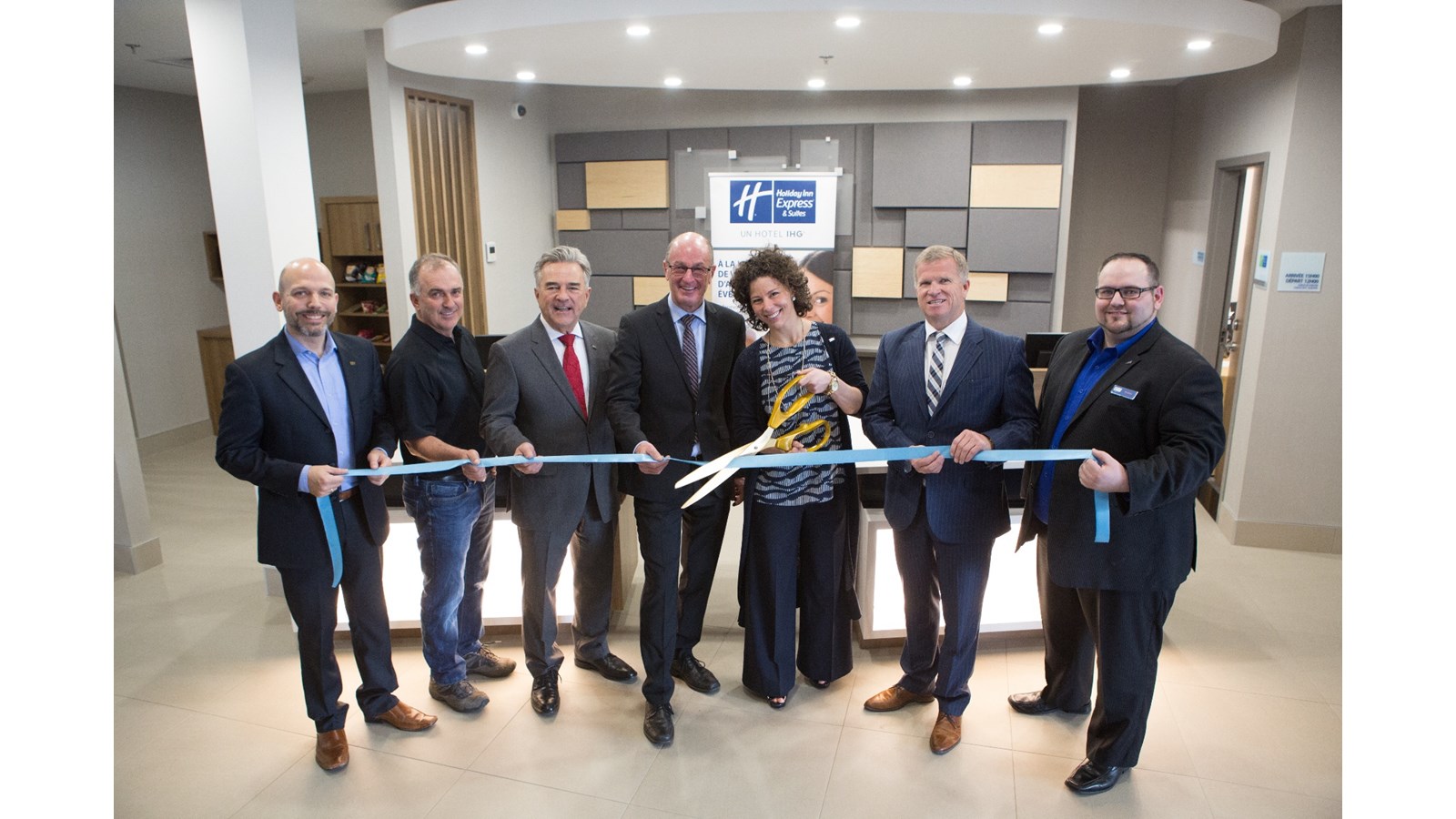 Le nouvel hôtel Holiday Inn Express & Suites a ouvert ses portes
