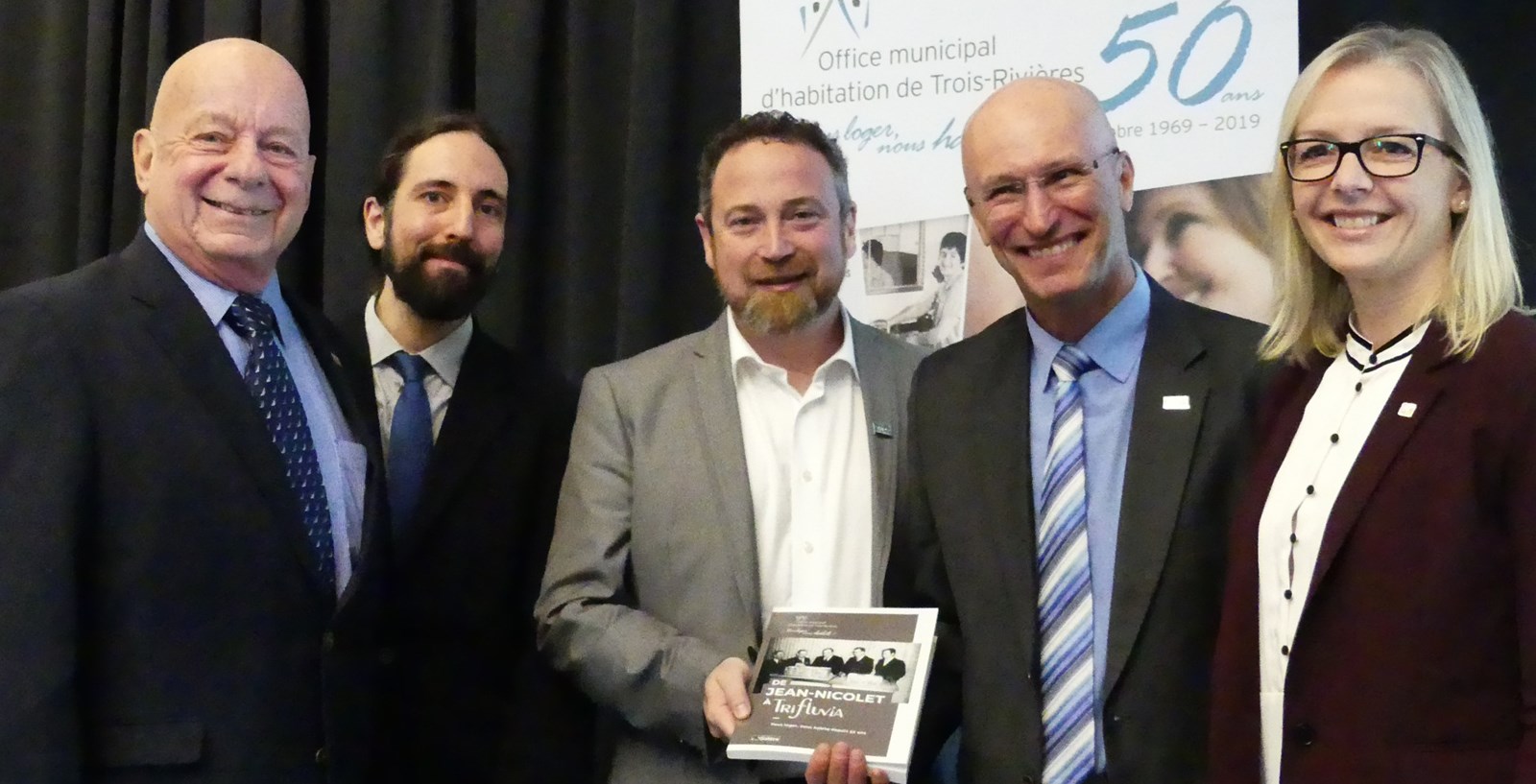 Pour son cinquantenaire, l'Office municipal d'habitation publie un livre sur le HLM