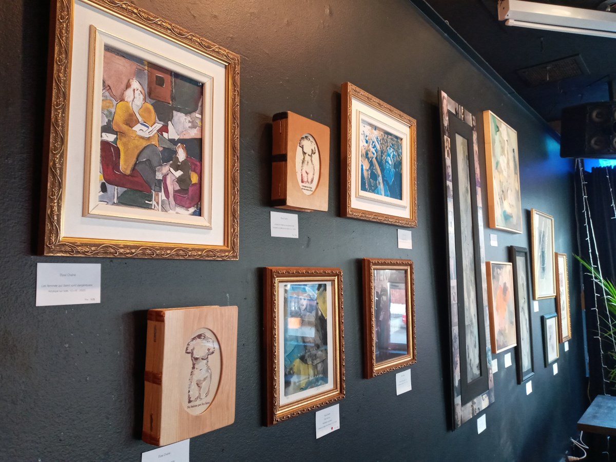 L'exposition mise en lumière à la Journée de la femme se poursuit