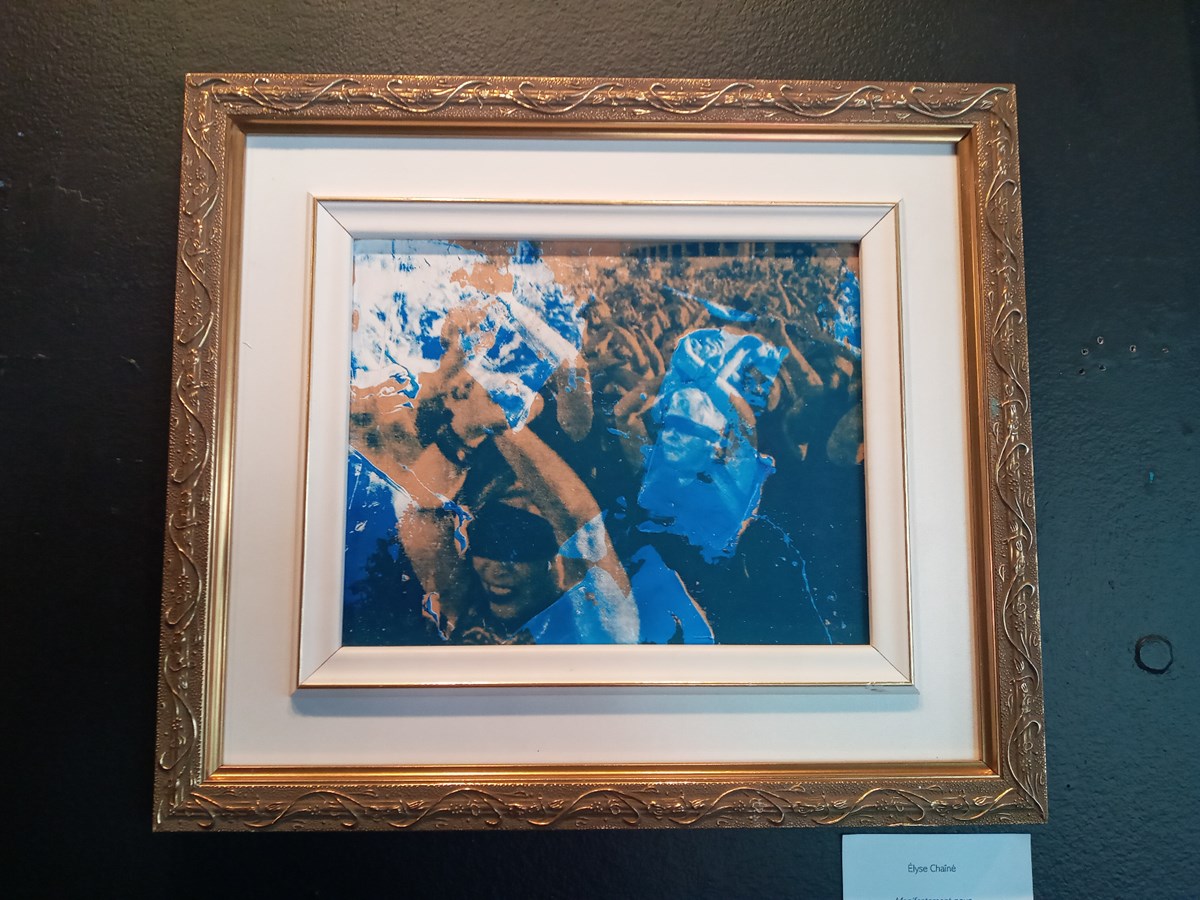 L'exposition mise en lumière à la Journée de la femme se poursuit
