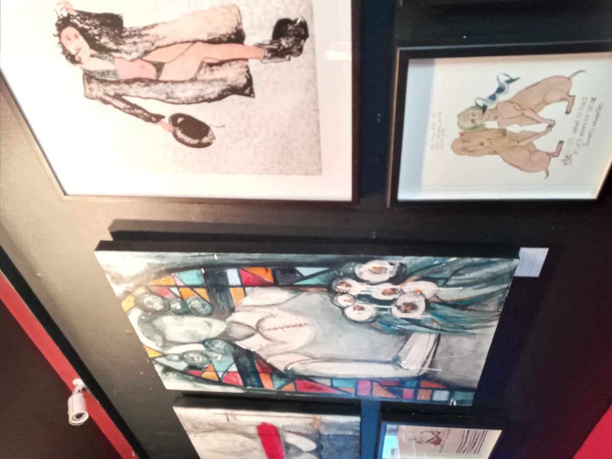 L'exposition mise en lumière à la Journée de la femme se poursuit