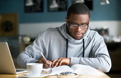 Collège Lionel-Groulx: l'association étudiante verse une partie de son budget en aide d’urgence