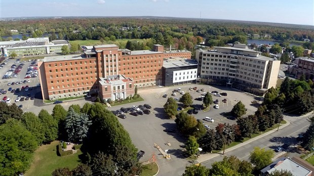 Un second centre d’hospitalisation dédié à la COVID-19 ouvre à Drummondville