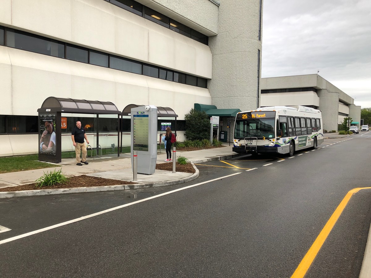 Transports: les étudiants de l'UQTR pourront aller à l'université à bas coûts