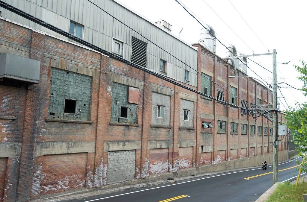 La démolition du mur de l’ancienne usine Belgo à Shawinigan devrait avoir lieu avant l'hiver