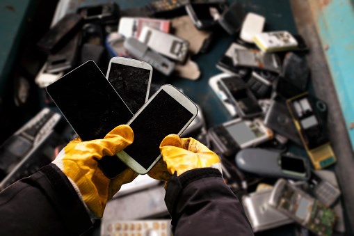 L’Association pour le recyclage des produits électroniques du Québec encourage les Mauriciens à recycler