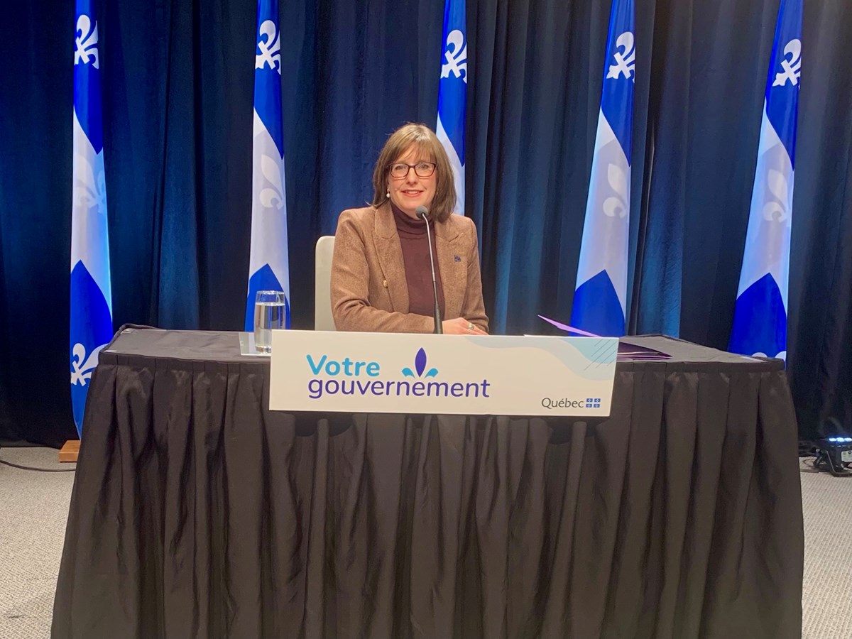 La ministre déléguée au Développement économique régional, Marie-Eve Proulx, a présenté les grandes orientations ce lundi.