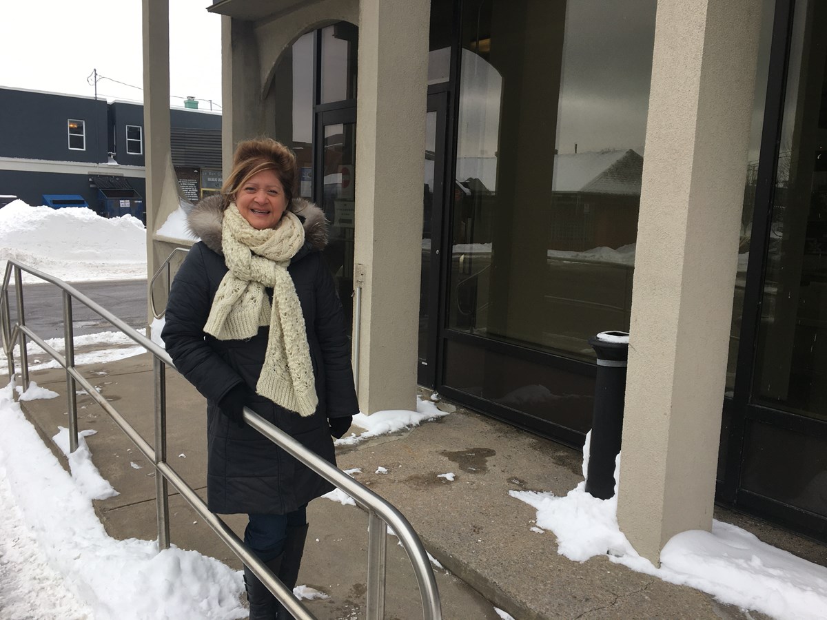 CODEme est une initiative de Lyne Champoux, une Trifluvienne de souche qui a œuvré pendant 20 ans dans le réseau de la santé et des services sociaux à Montréal.