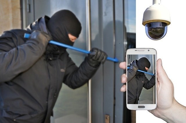 Connectez les caméras de surveillance à votre téléphone