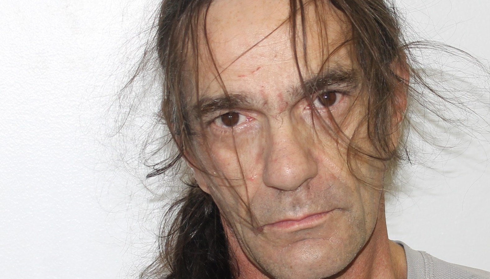 Trois-Rivières : cet homme est recherché pour une fraude envers un aîné
