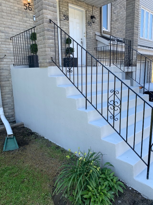 COMMENT PROCÉDER À UN RESURFAÇACE DE BÉTON POUR UN ESCALIER?