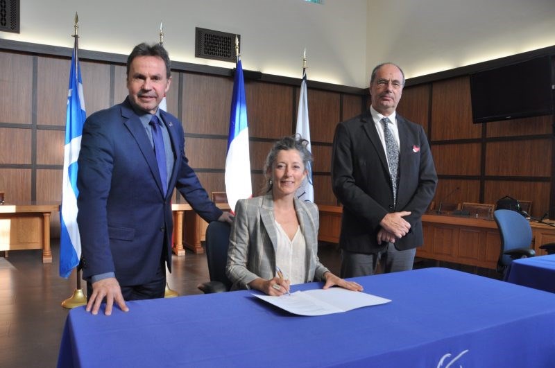 Une 3e entente de collaboration signée entre Chambéry et Shawinigan