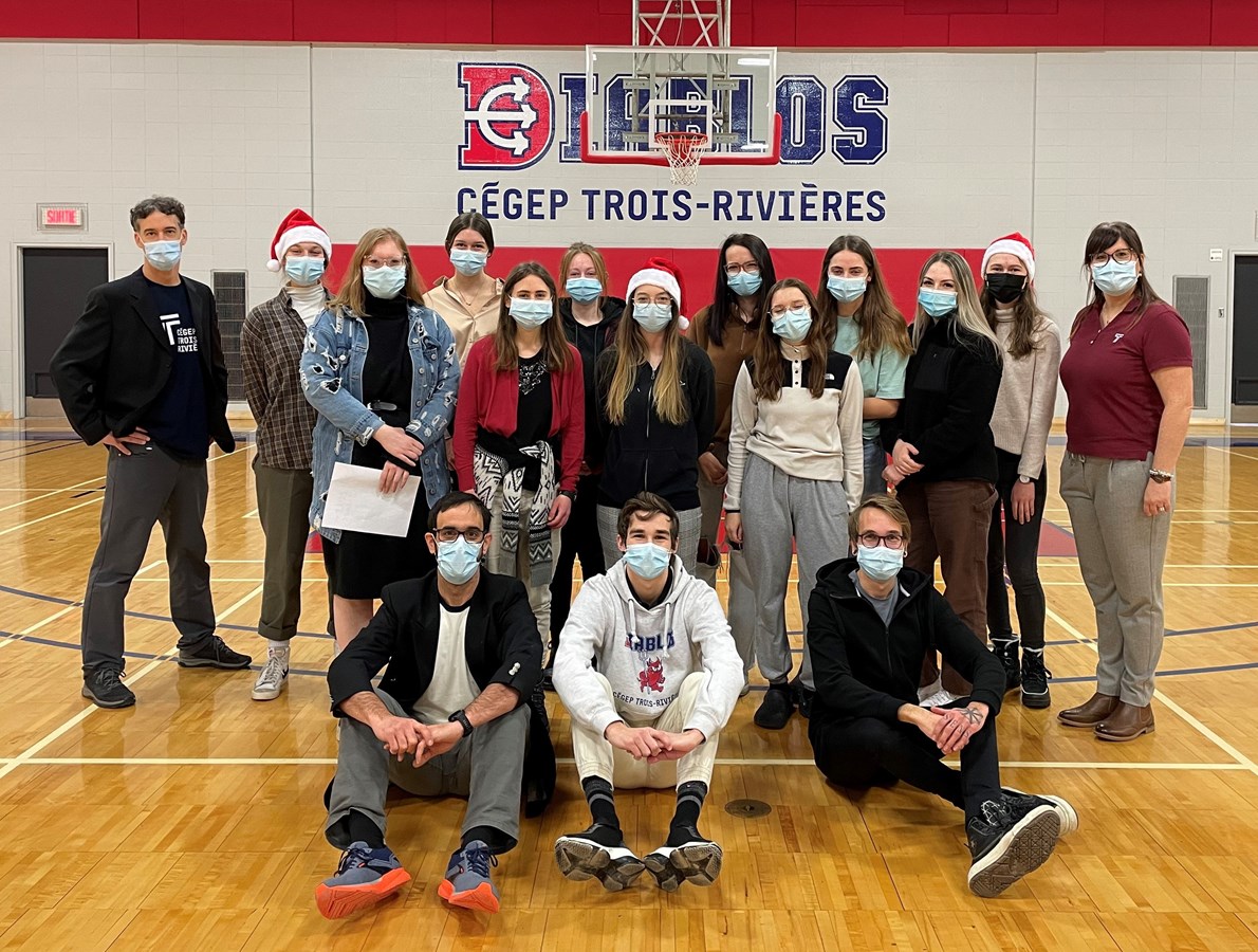 L’École des Grands du Cégep de Trois-Rivières remet ses premiers certificats