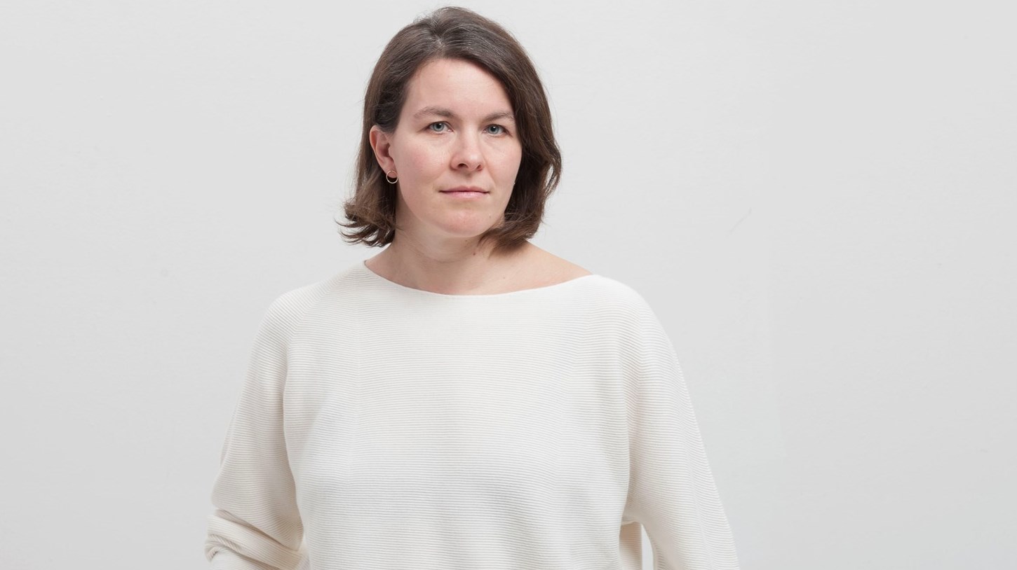 Caroline Laurin-Beaucage est chorégraphe, interprète et enseignante depuis 20 ans.