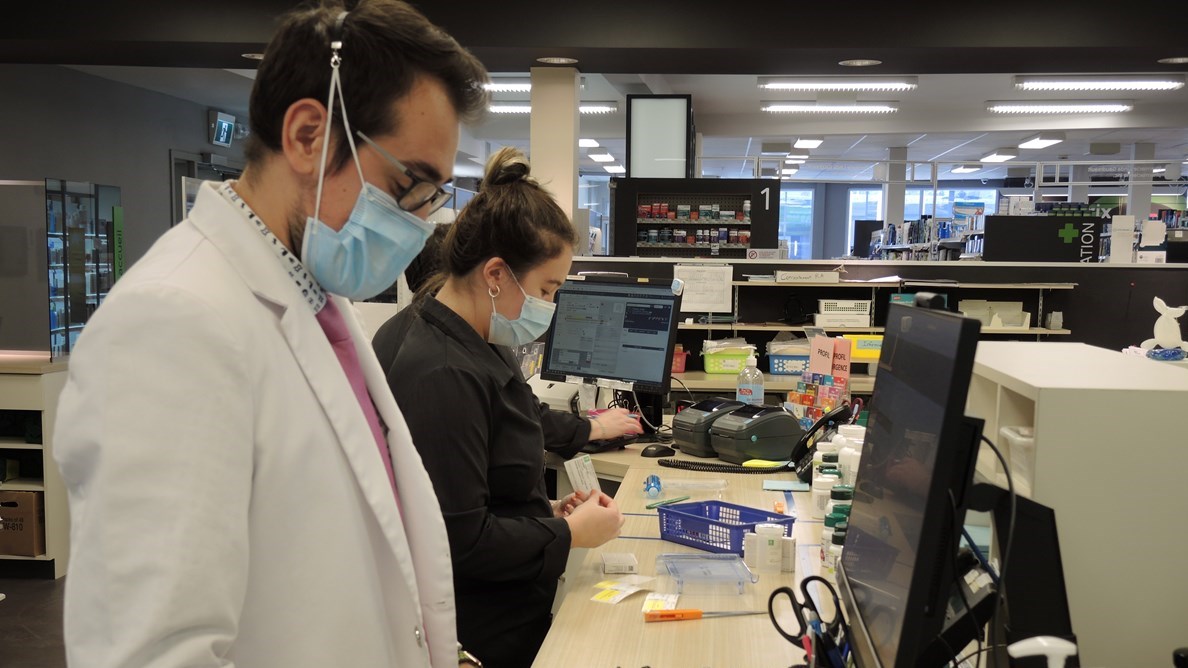 Les pharmaciens autorisés à prescrire l'antiviral Paxlovid