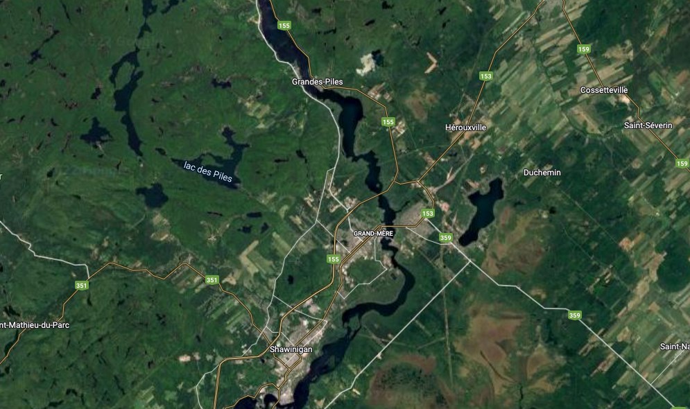 La rivière Saint-Maurice entre les secteurs Saint-Jean-des-Piles et Shawinigan/Shawinigan-Sud.