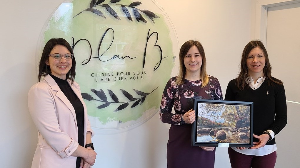 Plan B Traiteur :
Cindy Provencher, directrice générale à la Fondation Trois-Rivières durable • Annie-Claude Quintal, associée chez Plan B Traiteur • Julie Adams, spécialiste en environnement à la Ville de Trois-Rivières