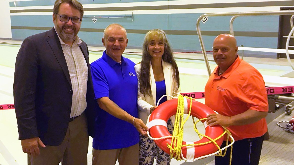 Réfection de la piscine du Complexe sportif Champagnat : une aide financière de 2,5 millions $