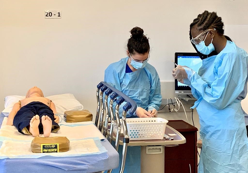 Encore plus de candidates passent leur tour à l'examen de l'Ordre des infirmières